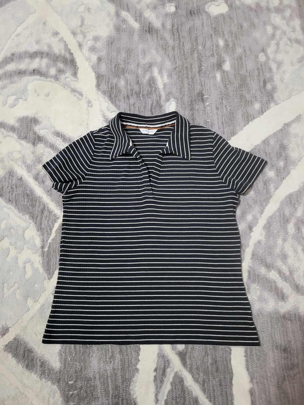 Denver Hayes Black and White Striped Short-Sleeve Polo Size L